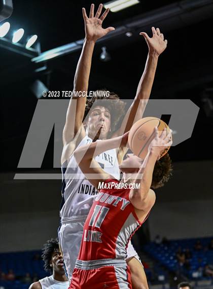 Thumbnail 3 in Marked Tree vs. County Line (AAA 1A State Final) photogallery.