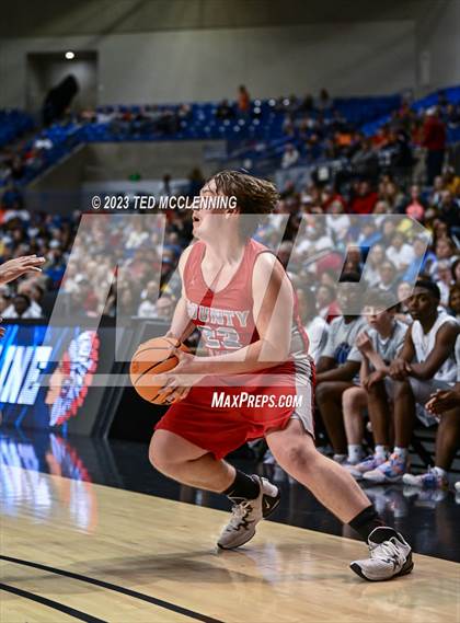 Thumbnail 2 in Marked Tree vs. County Line (AAA 1A State Final) photogallery.