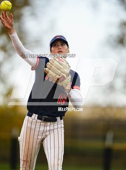 Thumbnail 3 in Cherokee Trail vs Legend (CHSAA 5A Semifinal) photogallery.