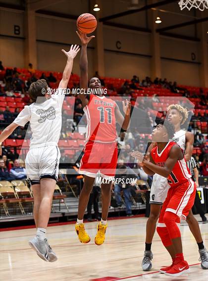 Thumbnail 1 in Jacksonville  vs. Gulliver Prep (King Cotton Classic) photogallery.