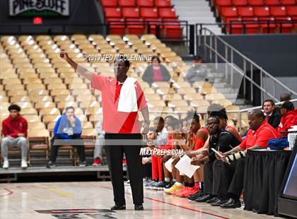 Thumbnail 2 in Jacksonville  vs. Gulliver Prep (King Cotton Classic) photogallery.