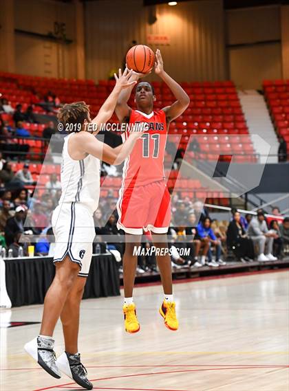Thumbnail 2 in Jacksonville  vs. Gulliver Prep (King Cotton Classic) photogallery.