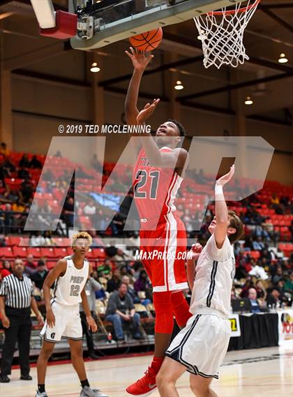 Thumbnail 1 in Jacksonville  vs. Gulliver Prep (King Cotton Classic) photogallery.
