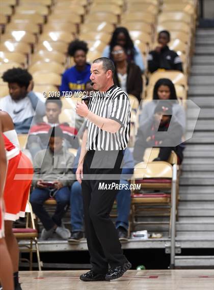 Thumbnail 1 in Jacksonville  vs. Gulliver Prep (King Cotton Classic) photogallery.