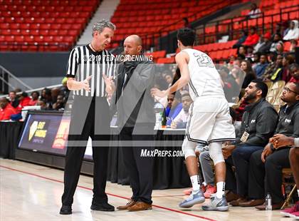 Thumbnail 1 in Jacksonville  vs. Gulliver Prep (King Cotton Classic) photogallery.