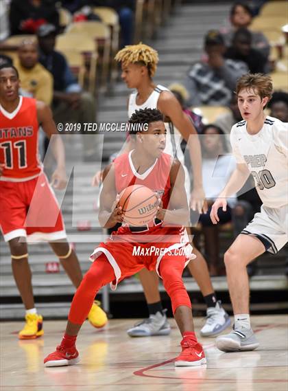 Thumbnail 2 in Jacksonville  vs. Gulliver Prep (King Cotton Classic) photogallery.