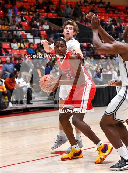 Thumbnail 2 in Jacksonville  vs. Gulliver Prep (King Cotton Classic) photogallery.