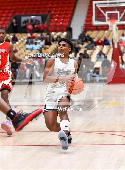 Thumbnail 2 in Jacksonville  vs. Gulliver Prep (King Cotton Classic) photogallery.