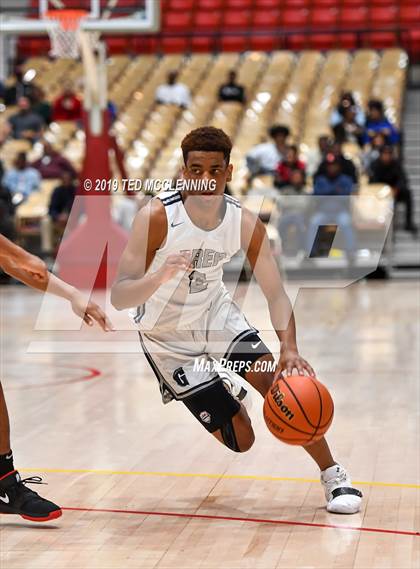 Thumbnail 1 in Jacksonville  vs. Gulliver Prep (King Cotton Classic) photogallery.