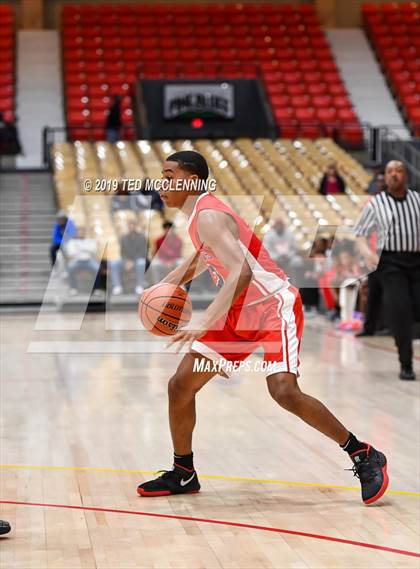 Thumbnail 2 in Jacksonville  vs. Gulliver Prep (King Cotton Classic) photogallery.