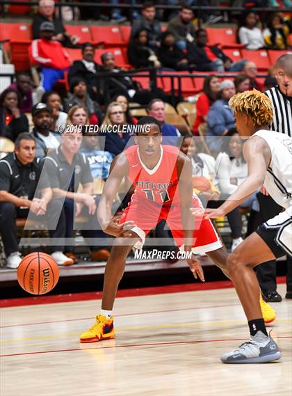 Thumbnail 2 in Jacksonville  vs. Gulliver Prep (King Cotton Classic) photogallery.