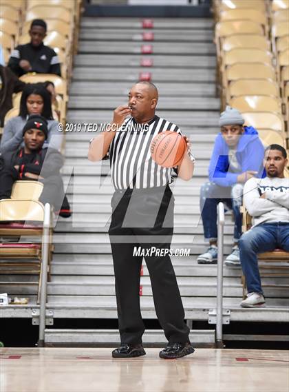Thumbnail 2 in Jacksonville  vs. Gulliver Prep (King Cotton Classic) photogallery.
