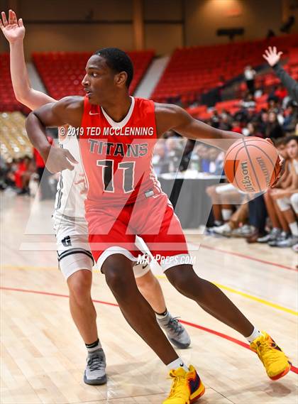 Thumbnail 1 in Jacksonville  vs. Gulliver Prep (King Cotton Classic) photogallery.