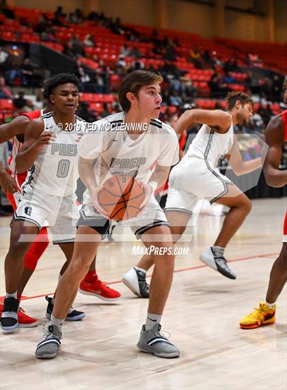 Thumbnail 3 in Jacksonville  vs. Gulliver Prep (King Cotton Classic) photogallery.