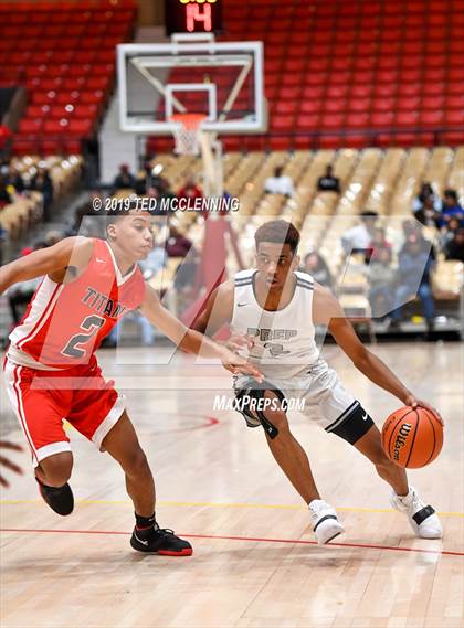 Thumbnail 2 in Jacksonville  vs. Gulliver Prep (King Cotton Classic) photogallery.