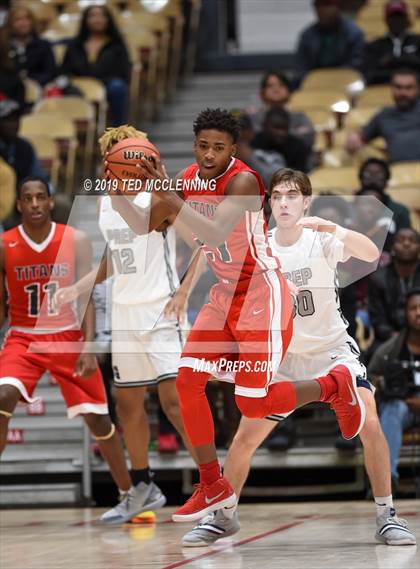 Thumbnail 1 in Jacksonville  vs. Gulliver Prep (King Cotton Classic) photogallery.