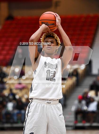 Thumbnail 2 in Jacksonville  vs. Gulliver Prep (King Cotton Classic) photogallery.