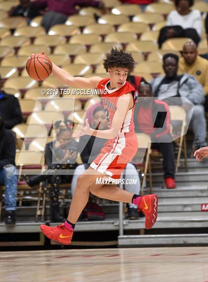 Thumbnail 3 in Jacksonville  vs. Gulliver Prep (King Cotton Classic) photogallery.