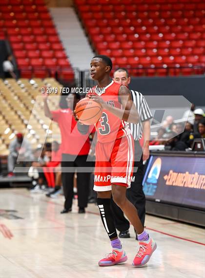 Thumbnail 3 in Jacksonville  vs. Gulliver Prep (King Cotton Classic) photogallery.
