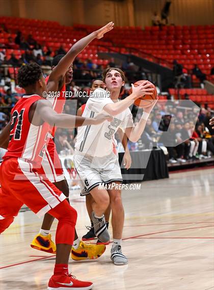 Thumbnail 1 in Jacksonville  vs. Gulliver Prep (King Cotton Classic) photogallery.