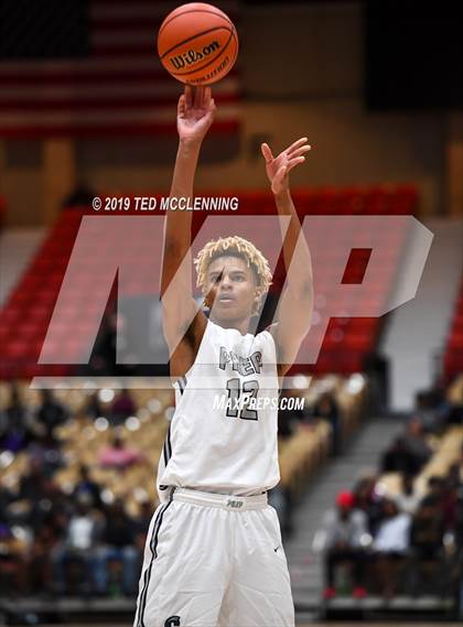 Thumbnail 1 in Jacksonville  vs. Gulliver Prep (King Cotton Classic) photogallery.
