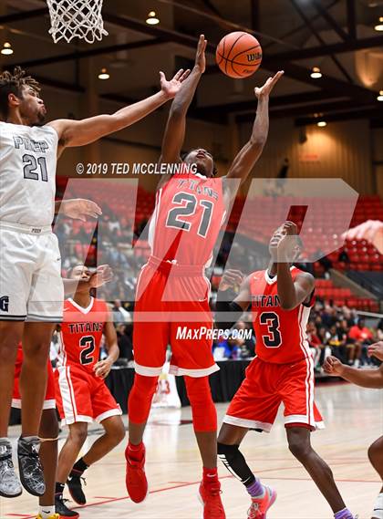 Thumbnail 3 in Jacksonville  vs. Gulliver Prep (King Cotton Classic) photogallery.