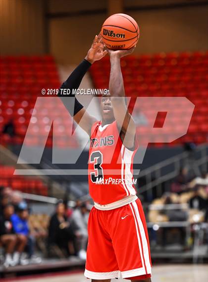 Thumbnail 2 in Jacksonville  vs. Gulliver Prep (King Cotton Classic) photogallery.