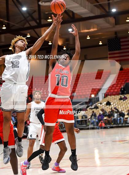 Thumbnail 2 in Jacksonville  vs. Gulliver Prep (King Cotton Classic) photogallery.