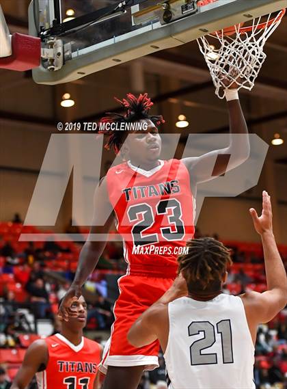 Thumbnail 2 in Jacksonville  vs. Gulliver Prep (King Cotton Classic) photogallery.