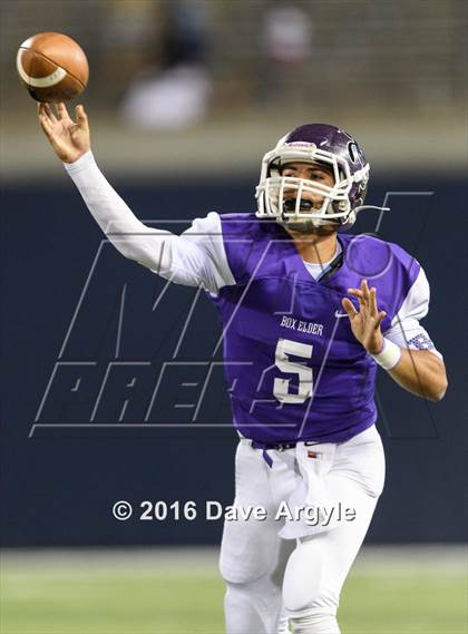 Thumbnail 2 in Logan vs. Box Elder photogallery.