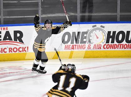 Thumbnail 2 in Crested Butte vs. Battle Mountain (CHSAA 4A Final) photogallery.