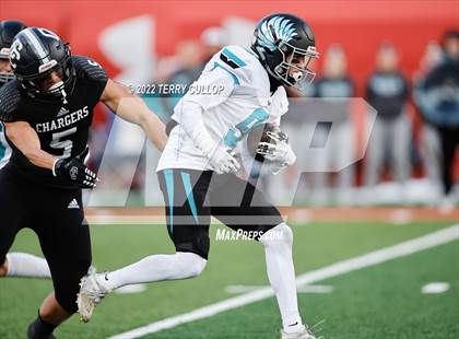 Thumbnail 2 in Corner Canyon vs. Farmington (UHSAA 6A Semifinal) photogallery.