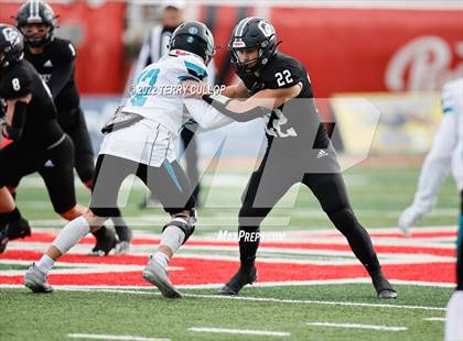 Thumbnail 2 in Corner Canyon vs. Farmington (UHSAA 6A Semifinal) photogallery.