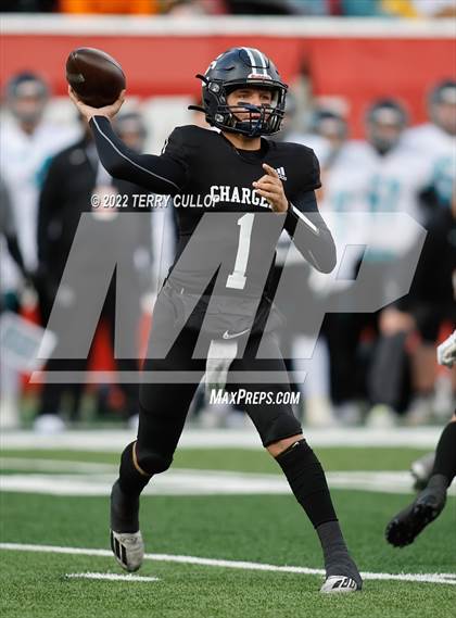 Thumbnail 3 in Corner Canyon vs. Farmington (UHSAA 6A Semifinal) photogallery.