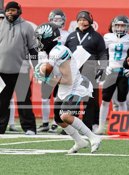 Thumbnail 1 in Corner Canyon vs. Farmington (UHSAA 6A Semifinal) photogallery.