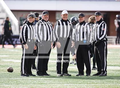 Thumbnail 1 in Corner Canyon vs. Farmington (UHSAA 6A Semifinal) photogallery.