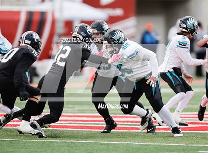 Thumbnail 1 in Corner Canyon vs. Farmington (UHSAA 6A Semifinal) photogallery.