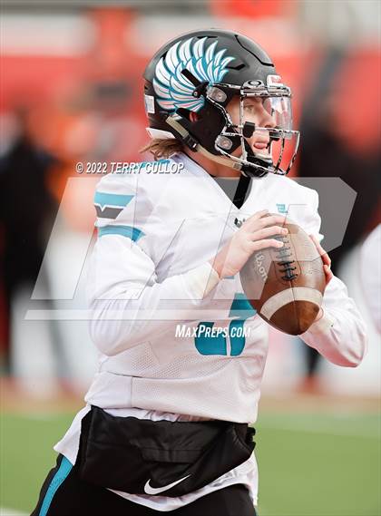 Thumbnail 3 in Corner Canyon vs. Farmington (UHSAA 6A Semifinal) photogallery.