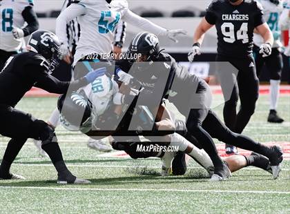 Thumbnail 2 in Corner Canyon vs. Farmington (UHSAA 6A Semifinal) photogallery.