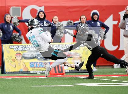 Thumbnail 3 in Corner Canyon vs. Farmington (UHSAA 6A Semifinal) photogallery.