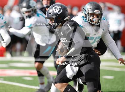 Thumbnail 2 in Corner Canyon vs. Farmington (UHSAA 6A Semifinal) photogallery.