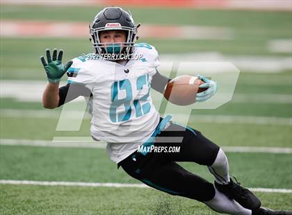 Thumbnail 2 in Corner Canyon vs. Farmington (UHSAA 6A Semifinal) photogallery.