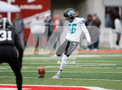 Thumbnail 2 in Corner Canyon vs. Farmington (UHSAA 6A Semifinal) photogallery.