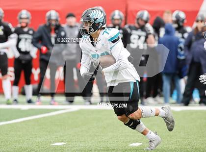Thumbnail 2 in Corner Canyon vs. Farmington (UHSAA 6A Semifinal) photogallery.
