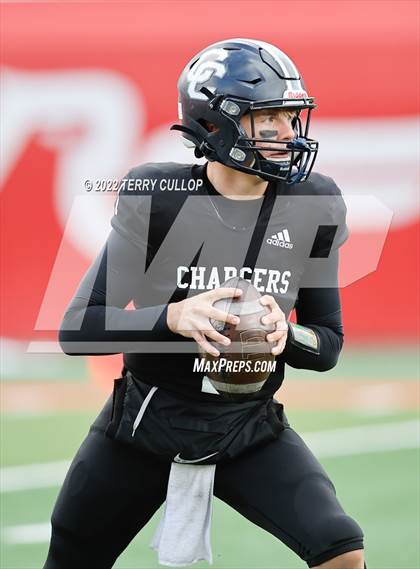 Thumbnail 3 in Corner Canyon vs. Farmington (UHSAA 6A Semifinal) photogallery.