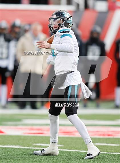 Thumbnail 1 in Corner Canyon vs. Farmington (UHSAA 6A Semifinal) photogallery.