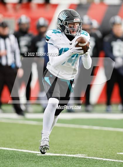 Thumbnail 3 in Corner Canyon vs. Farmington (UHSAA 6A Semifinal) photogallery.
