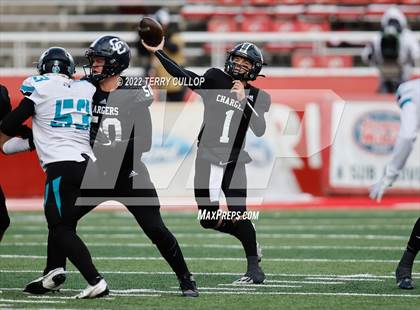 Thumbnail 3 in Corner Canyon vs. Farmington (UHSAA 6A Semifinal) photogallery.