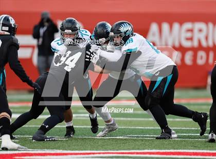 Thumbnail 1 in Corner Canyon vs. Farmington (UHSAA 6A Semifinal) photogallery.