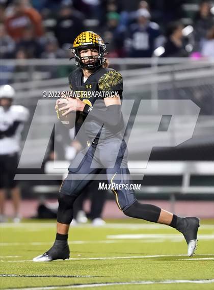 Thumbnail 3 in Grandview vs. Malakoff (3A Division 1 Region 2 Quarterfinal) photogallery.